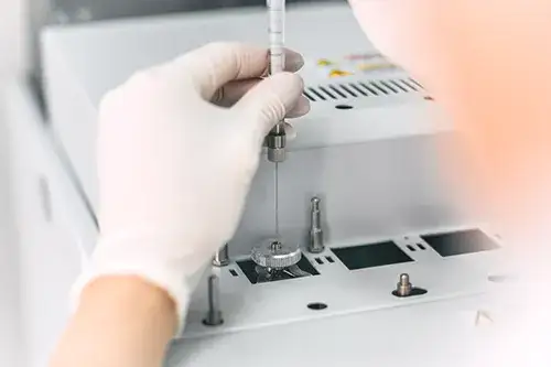Injection in gas chromatography